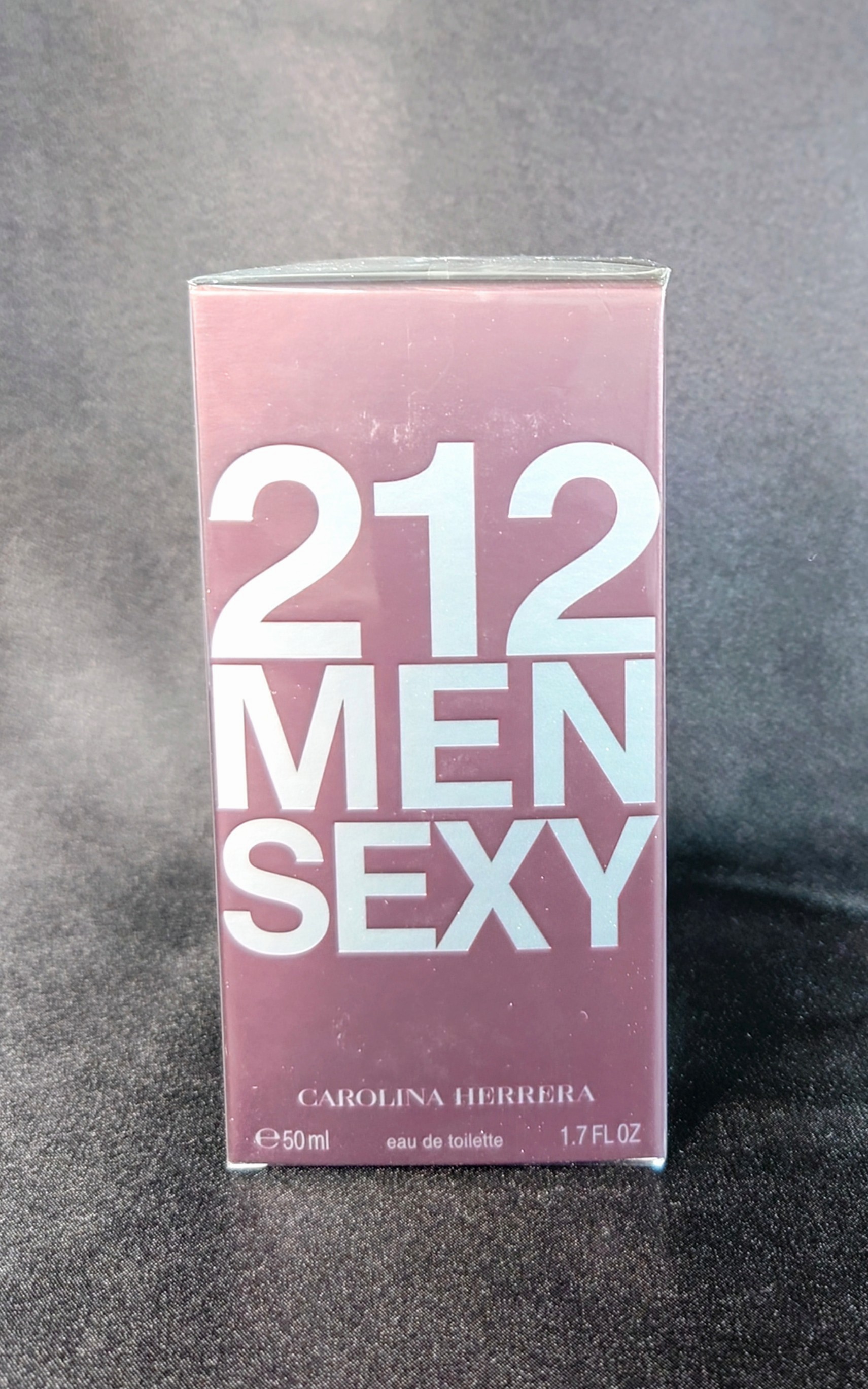 【追加購入】デッドオアアライブくじ　男性用プチギフト（特賞ステッカー付）CAROLINA HERRERA 212MEN SEXYオードトワレ50ml　税込
